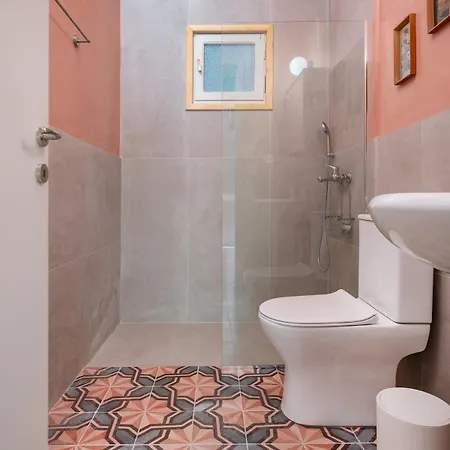 Apartament Dafni Local Style, 1 Min From Main *