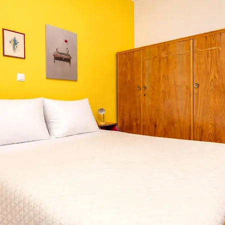 Dafni Local Style, 1 Min From Main *