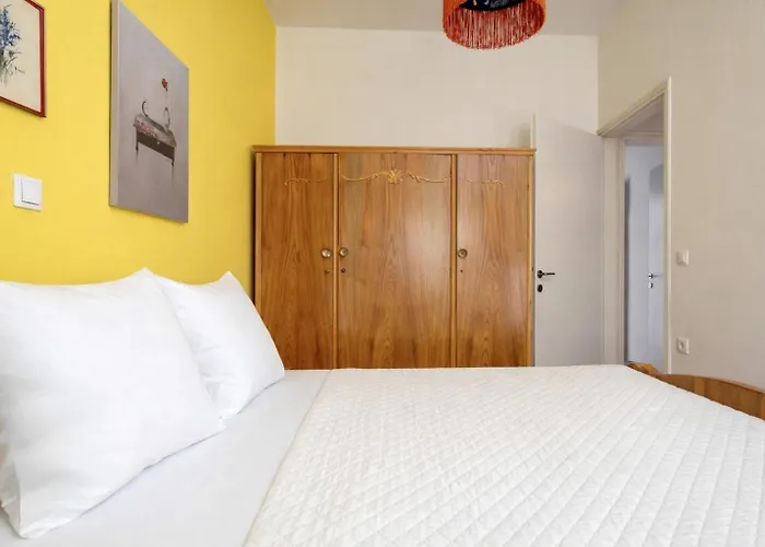 Dafni Local Style, 1 Min From Main Apartment *