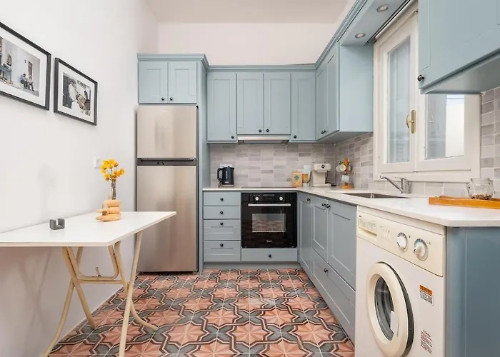 Dafni Local Style, 1 Min From Main